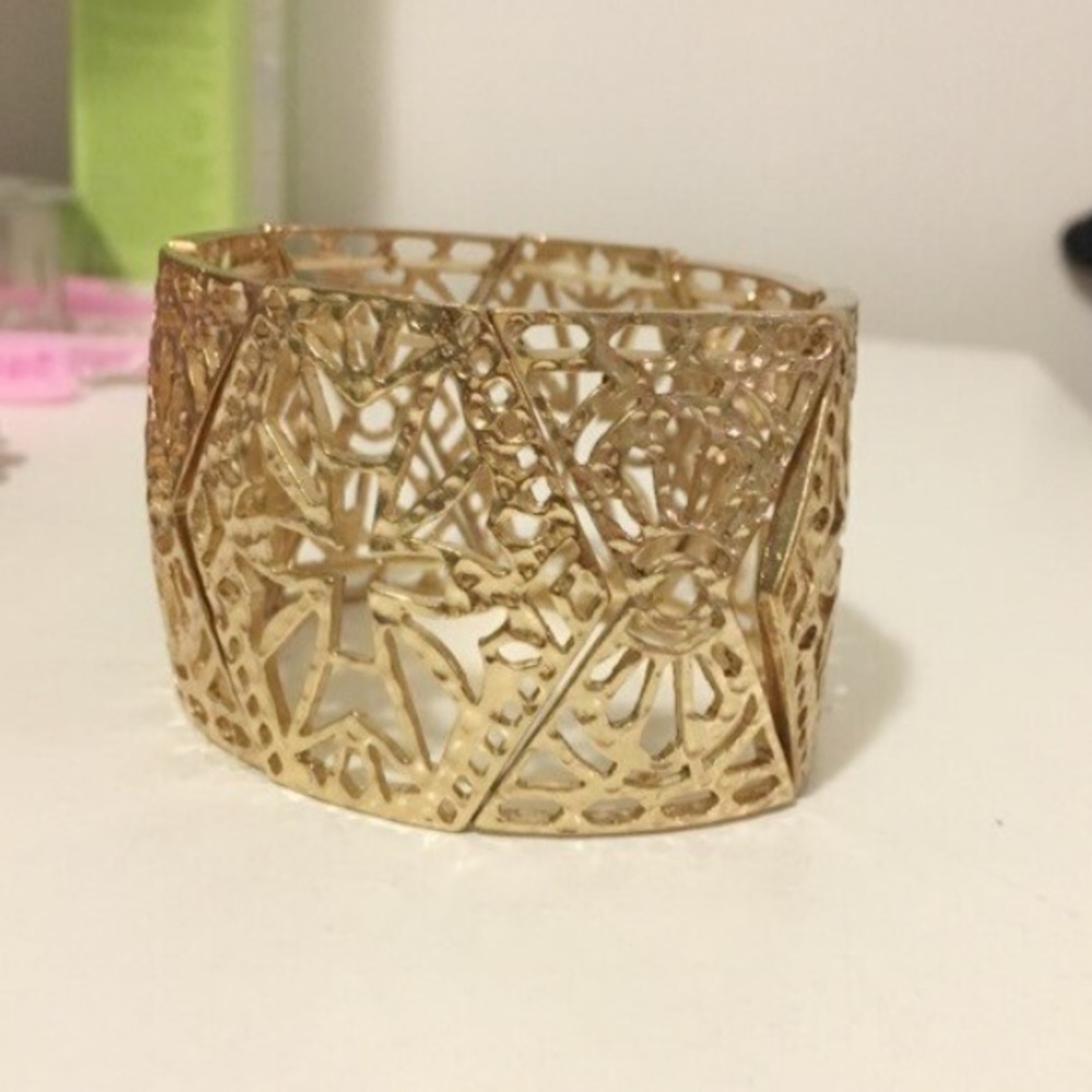 Free with any Purchase-  Bracelet Bangle